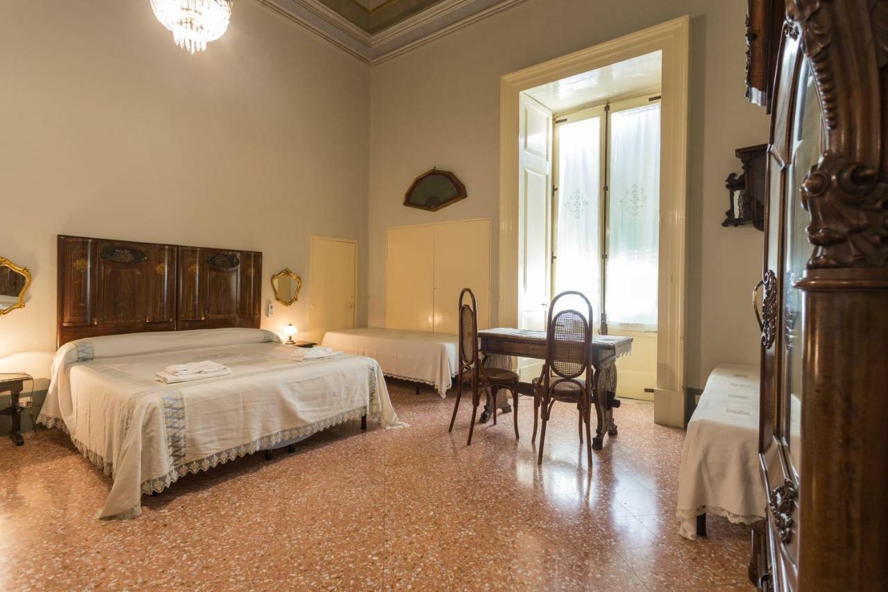 Palazzo Leuzzi B&B Galatone Kültér fotó