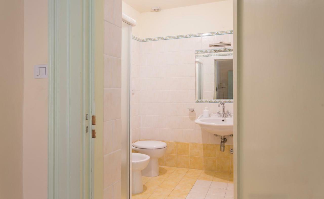 Palazzo Leuzzi B&B Galatone Kültér fotó